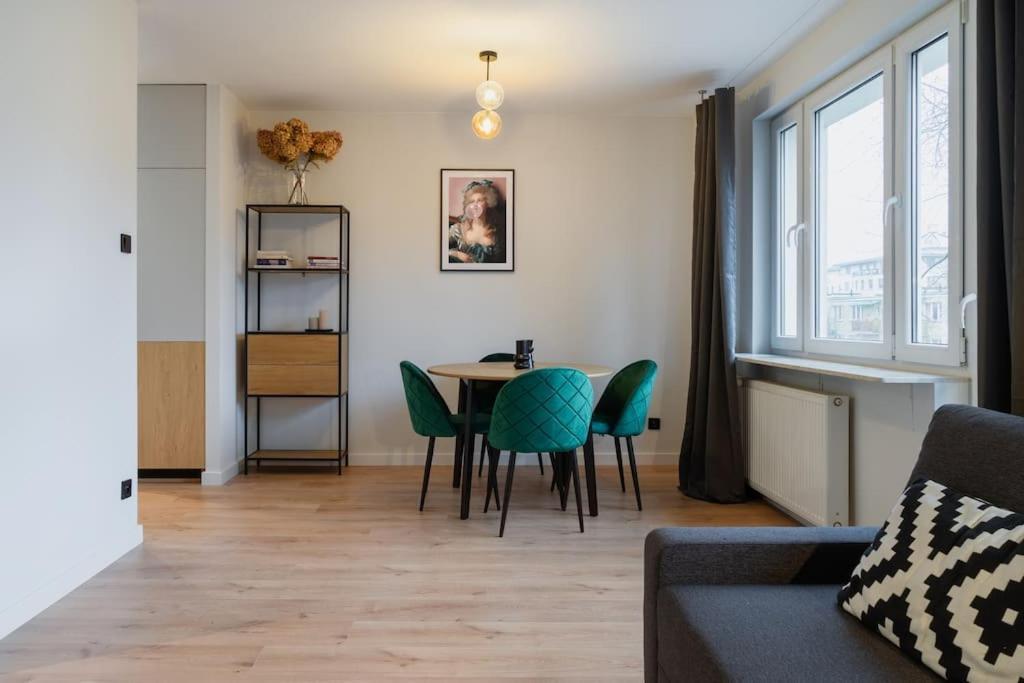Warsaw Concierge Niska Lejlighed Eksteriør billede